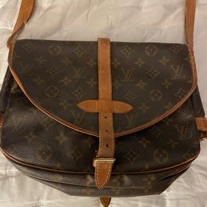 Authentic Louis Vuitton Purse
